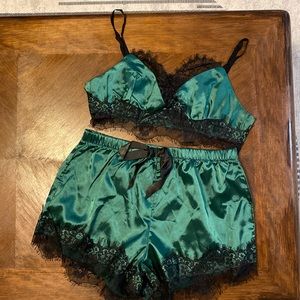 Lingerie Set (2) Lace Bra and Shorts - Small
